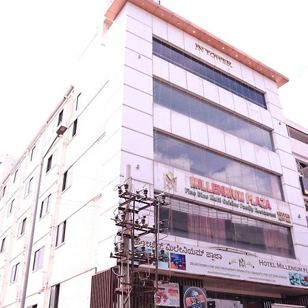 Millennium Plaza Hotel Kammasandra Bagian luar foto