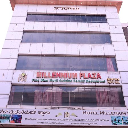 Millennium Plaza Hotel Kammasandra Bagian luar foto