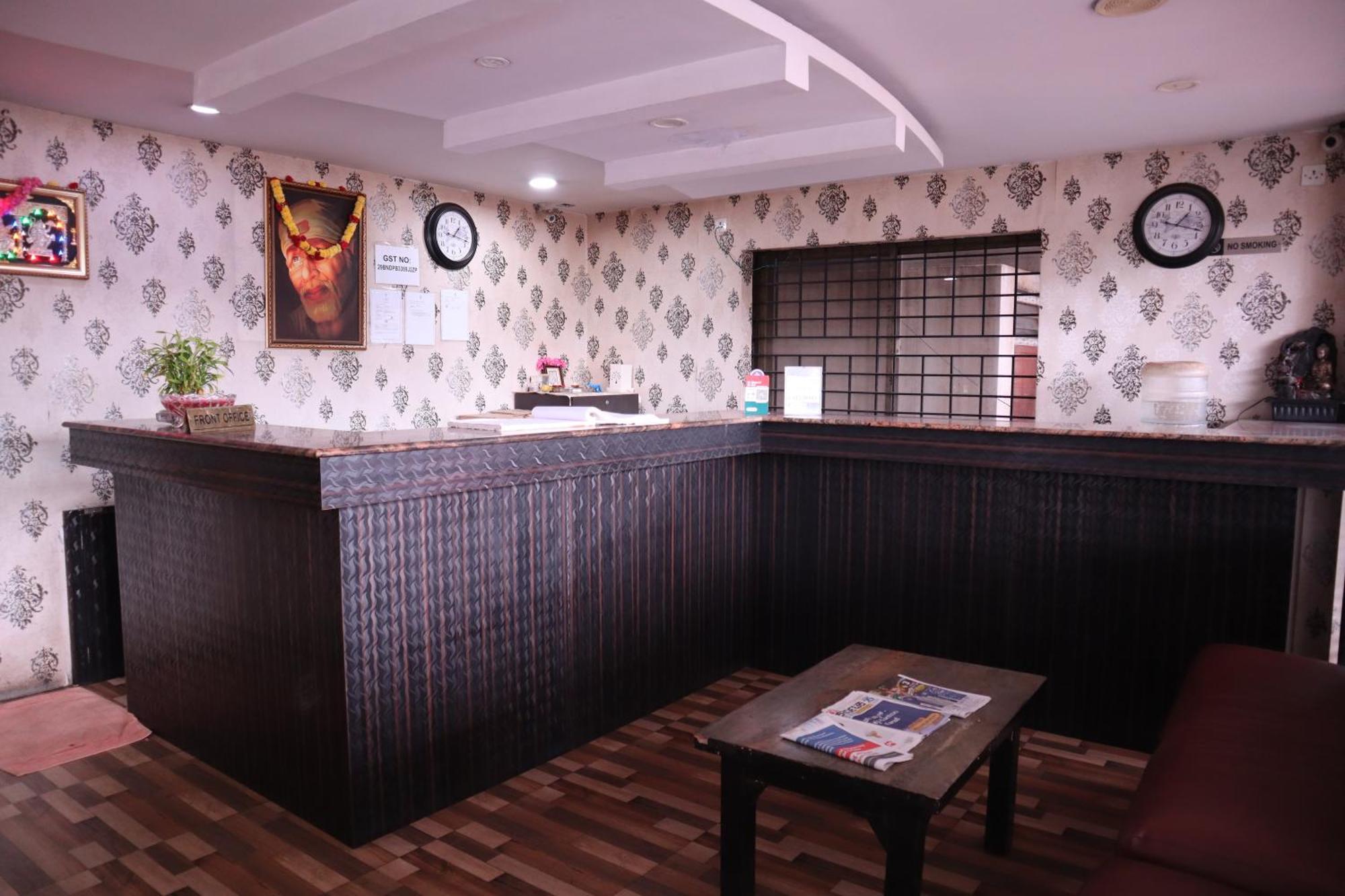 Millennium Plaza Hotel Kammasandra Bagian luar foto