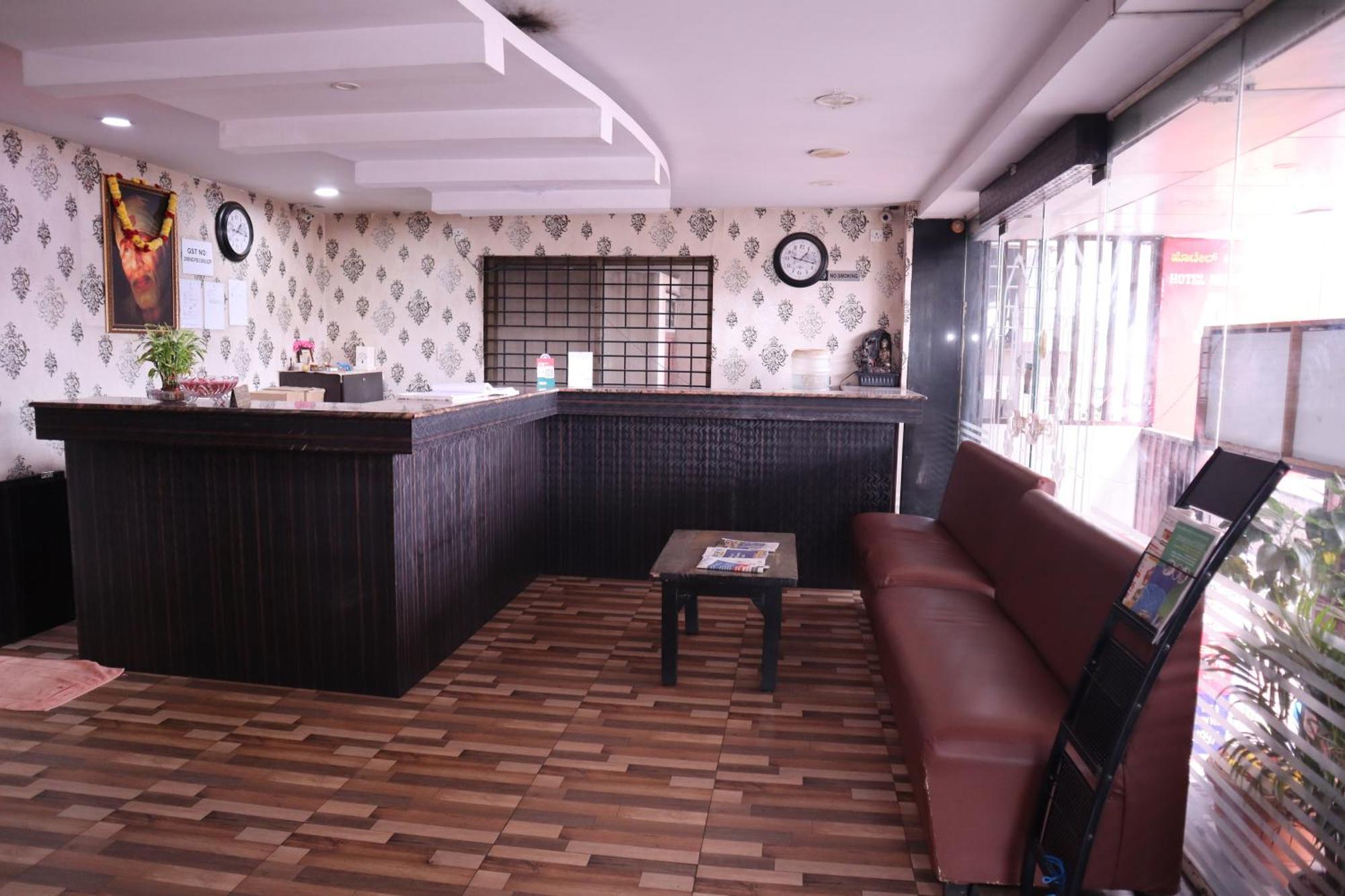 Millennium Plaza Hotel Kammasandra Bagian luar foto