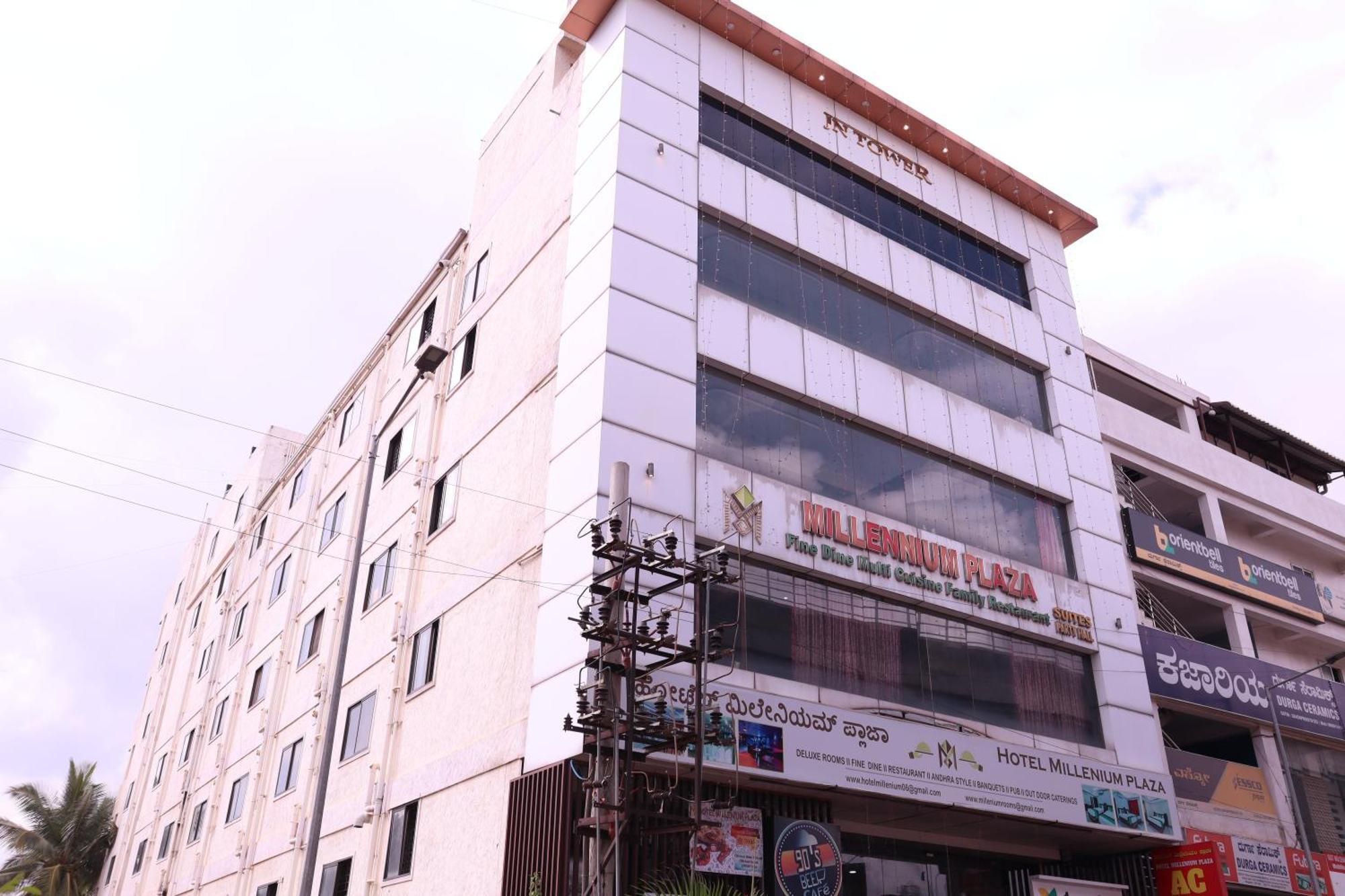 Millennium Plaza Hotel Kammasandra Bagian luar foto